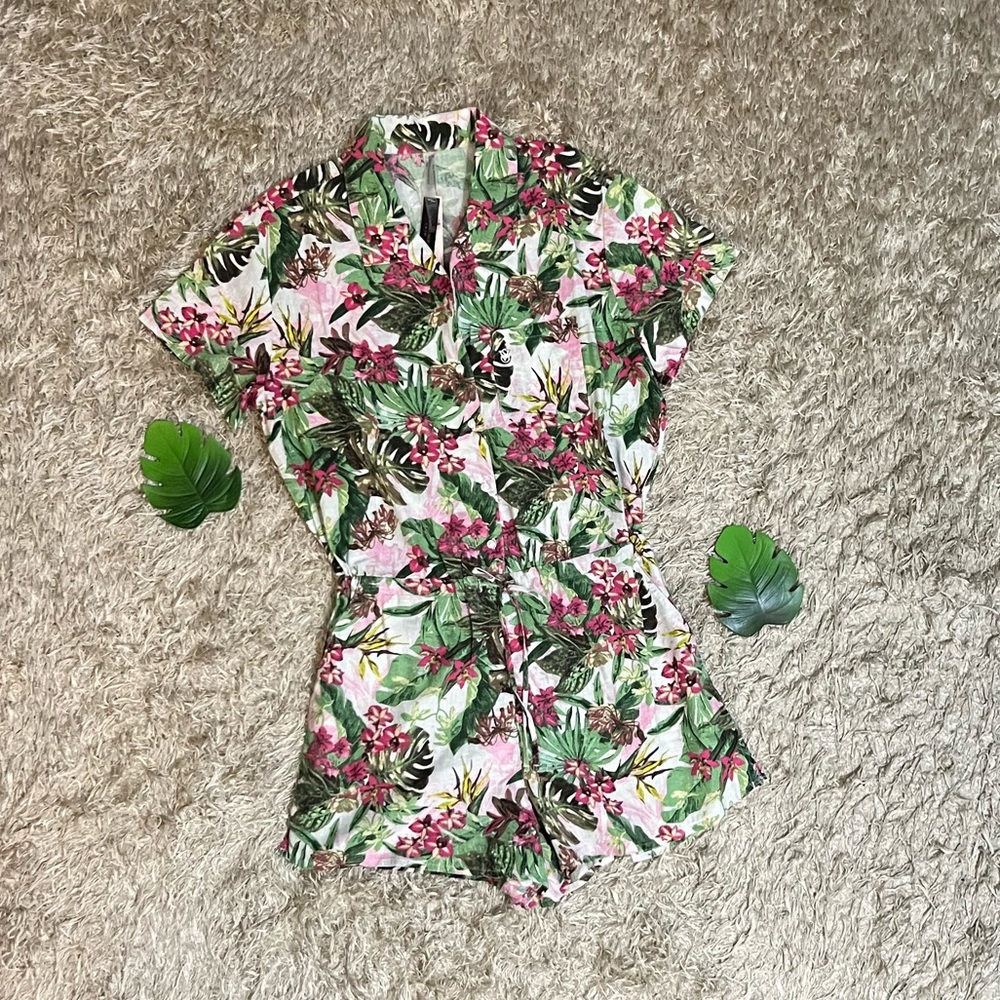NWT Victoria’s Secret Cover-Up Romper